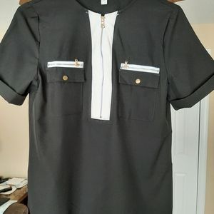 NWOT Black & White Color Block Crew neck Short Sleeve  Blouse for women